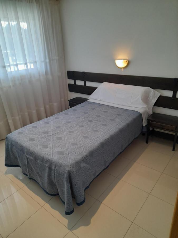 Hotel Os Carballos Sigueiro Ngoại thất bức ảnh