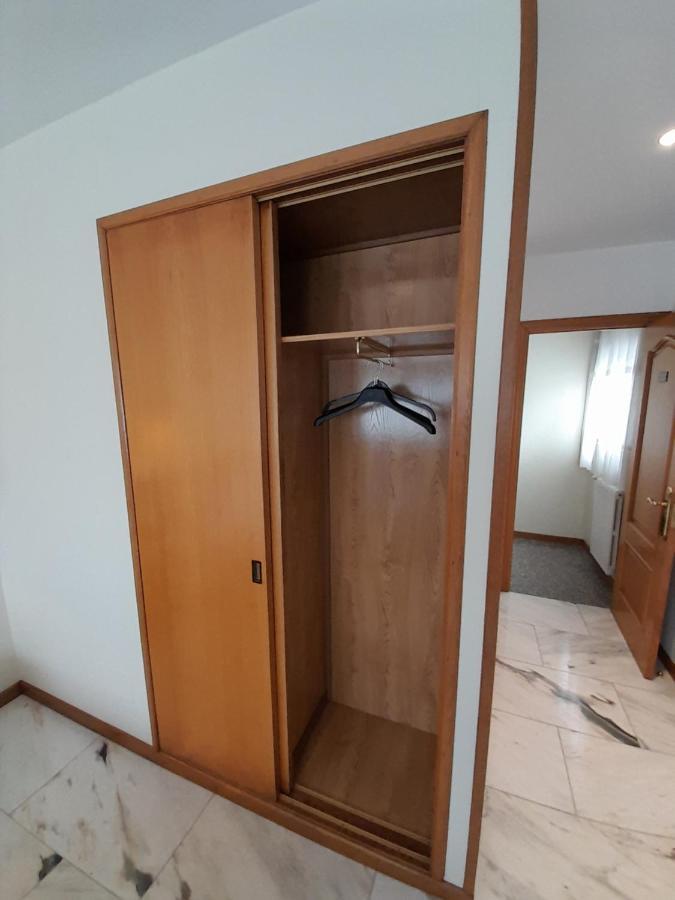 Hotel Os Carballos Sigueiro Ngoại thất bức ảnh