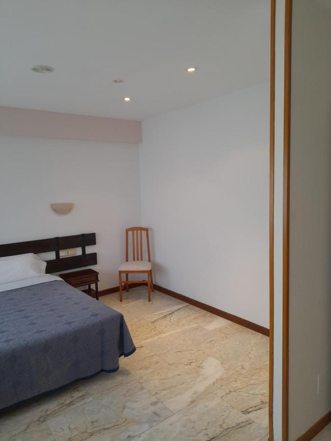 Hotel Os Carballos Sigueiro Ngoại thất bức ảnh