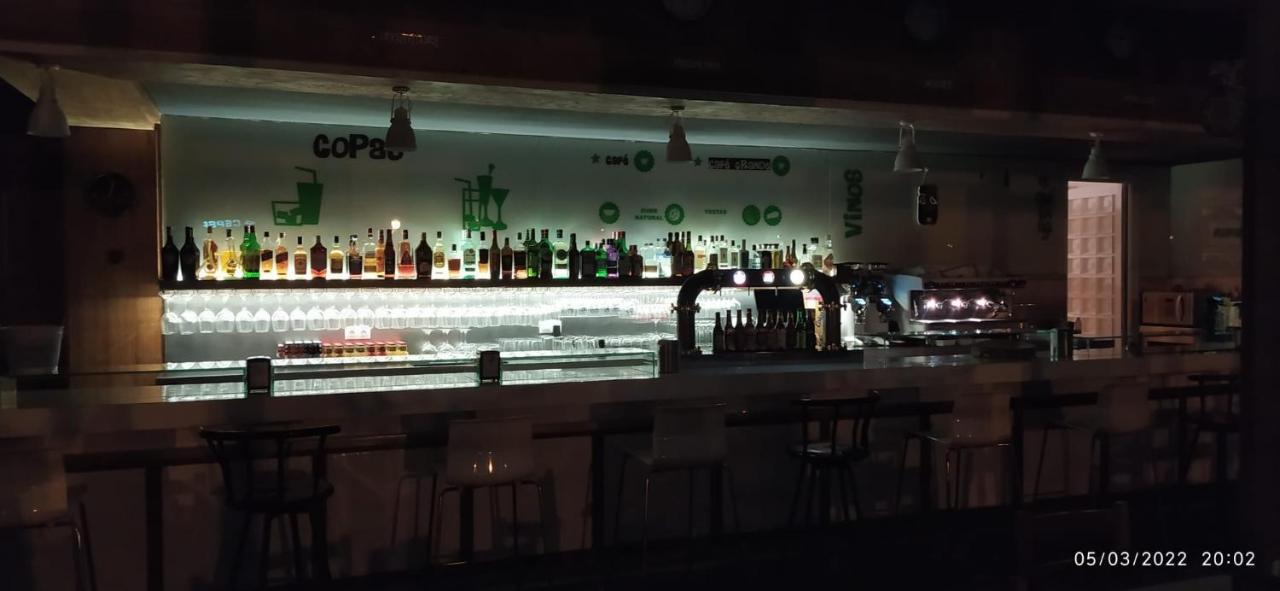 Hotel Os Carballos Sigueiro Ngoại thất bức ảnh
