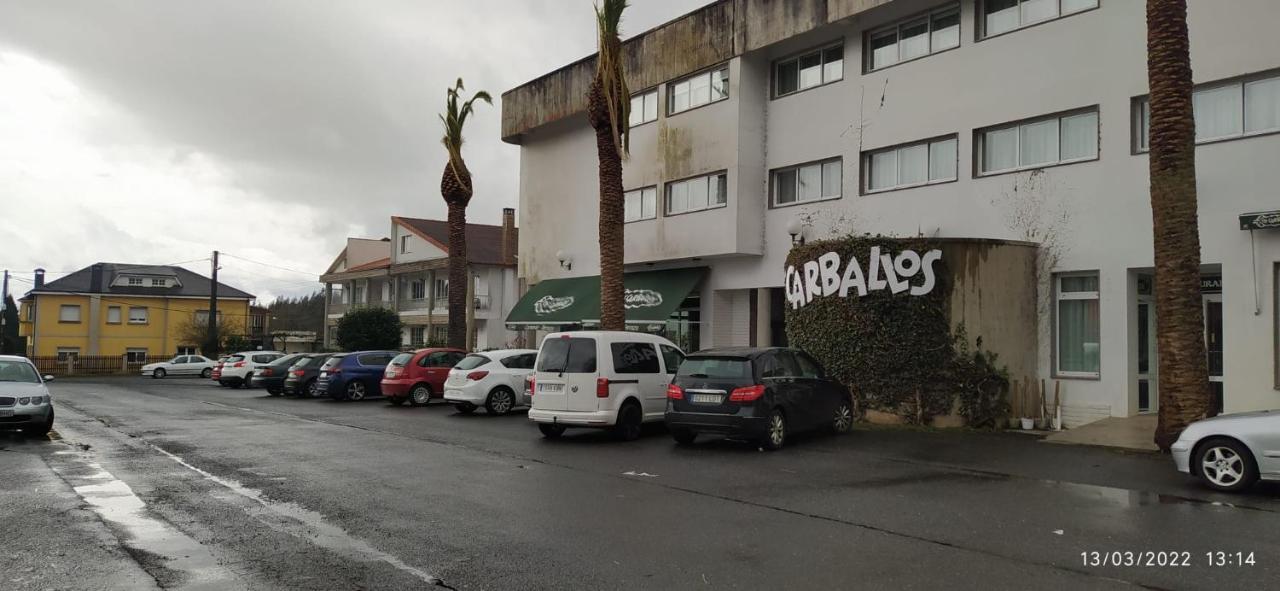 Hotel Os Carballos Sigueiro Ngoại thất bức ảnh