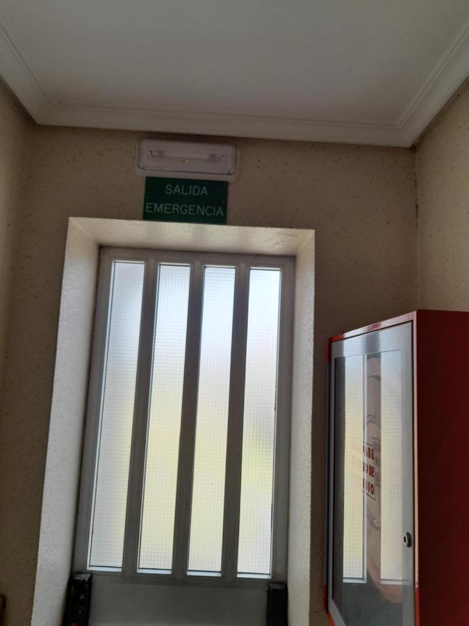 Hotel Os Carballos Sigueiro Ngoại thất bức ảnh